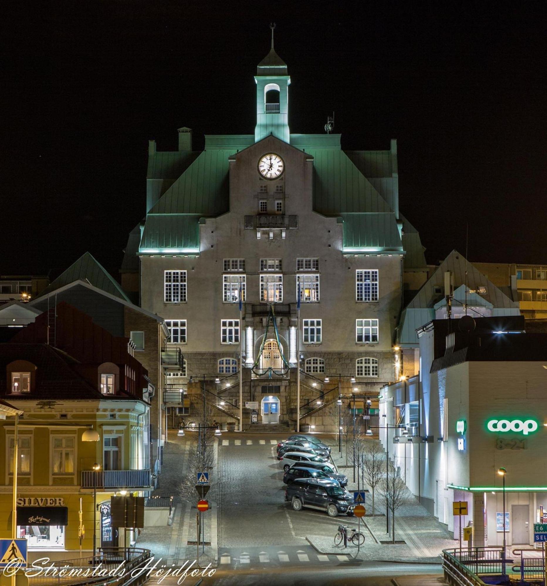 1 Rums-Laegenheter, Gangavstand Till Stroemstads Centrum Luaran gambar